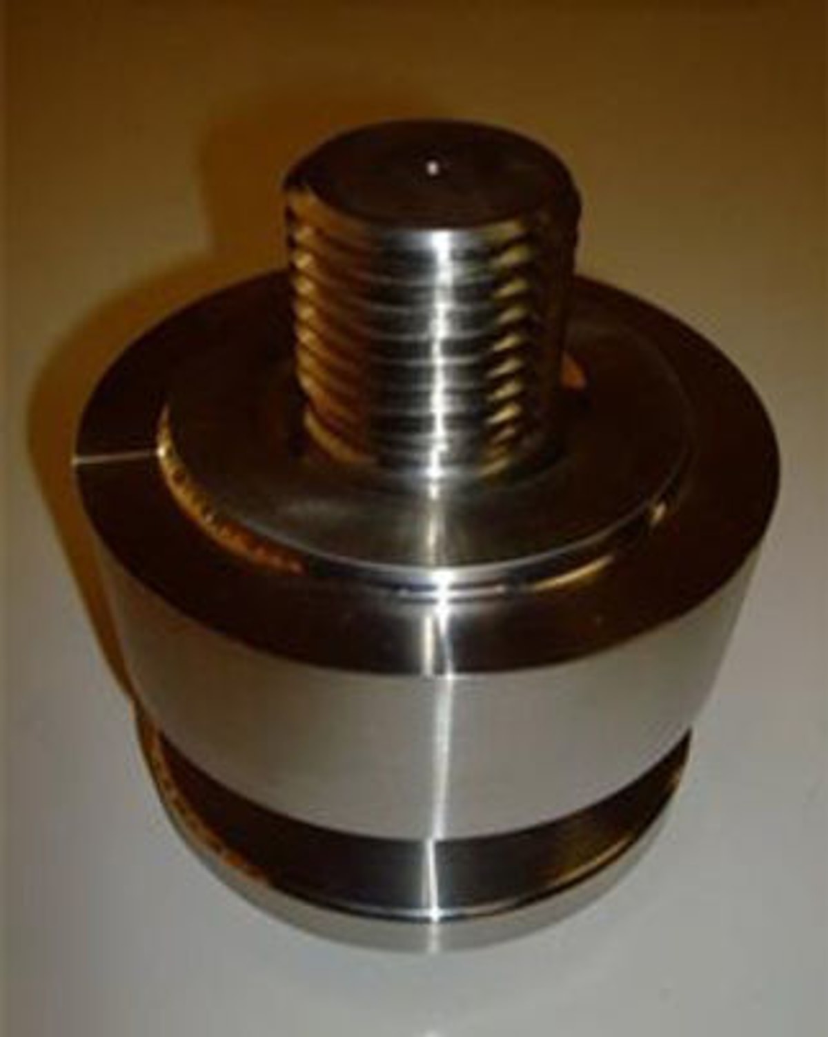 Threaded precision turned part